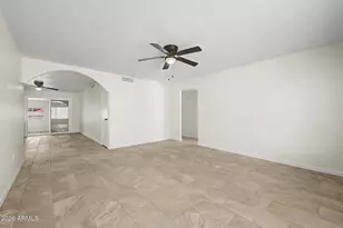 10401 N 43rd Ave, Phoenix, AZ 85051 - Photo 9
