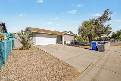 10401 N 43rd Avenue, Phoenix, AZ 85051 - Photo 3