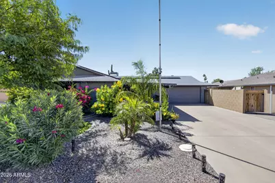 9319 W Glen Oaks Circle, Sun City, AZ 85351 - Photo 7