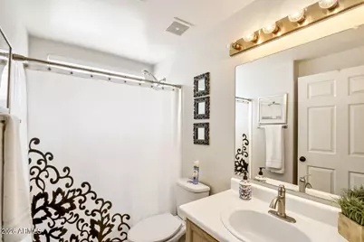 10401 N 52nd Street #105, Paradise Valley, AZ 85253 - Photo 9