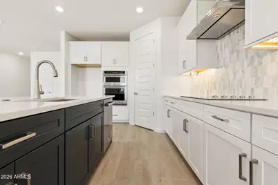 9735 S 12th Street S, Phoenix, AZ 85042 - Photo 11