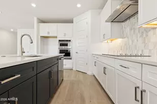 9735 S 12th Street S, Phoenix, AZ 85042 - Photo 11