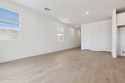9735 S 12th Street S, Phoenix, AZ 85042 - Photo 13