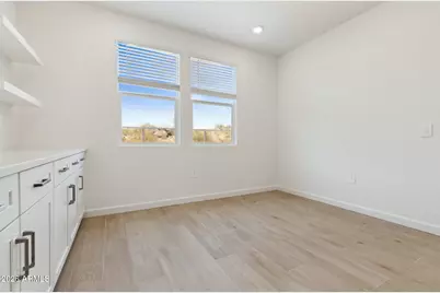 9735 S 12th Street S, Phoenix, AZ 85042 - Photo 7