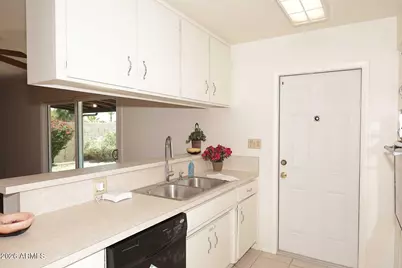 11223 N 33rd Avenue, Phoenix, AZ 85029 - Photo 11