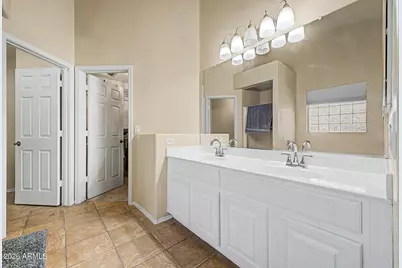 8365 W Berridge Lane, Glendale, AZ 85305 - Photo 17