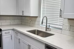 2233 E Behrend Dr, Phoenix, AZ 85024 - Photo 9