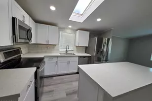 2233 E Behrend Dr, Phoenix, AZ 85024 - Photo 11