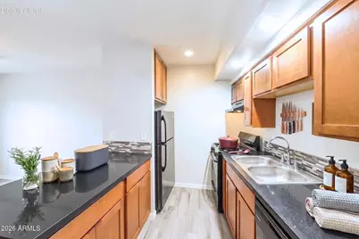 6320 N 16th Street #32, Phoenix, AZ 85016 - Photo 5