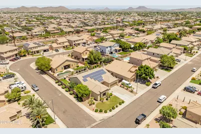 9444 W Melinda Lane, Peoria, AZ 85382 - Photo 11