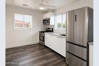 746 W Turney Avenue #Apt 8, Phoenix, AZ 85013 - Photo 3