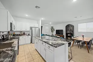10610 W Encinas Ln, Tolleson, AZ 85353 - Photo 9