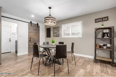 8225 E Minnezona Avenue, Scottsdale, AZ 85251 - Photo 9