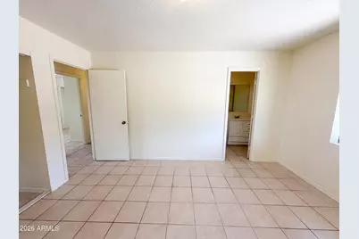 4636 N 67th Avenue, Phoenix, AZ 85033 - Photo 15