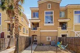 2450 W Glenrosa Ave, Phoenix, AZ 85015 - Photo 1