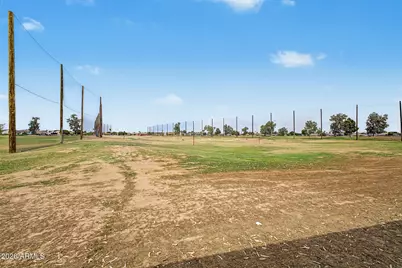8340 W Stella Way, Glendale, AZ 85305 - Photo 39
