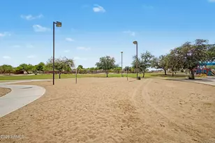 8340 W Stella Way, Glendale, AZ 85305 - Photo 31