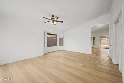 8340 W Stella Way, Glendale, AZ 85305 - Photo 5