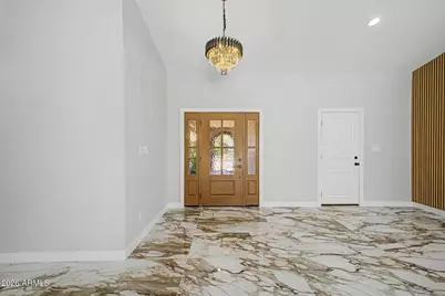 528 W Mohawk Lane, Phoenix, AZ 85027 - Photo 9