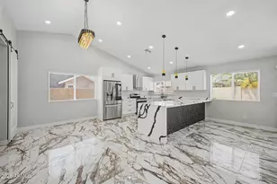 528 W Mohawk Ln, Phoenix, AZ 85027 - Photo 15