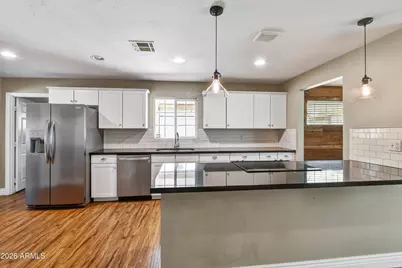 4652 E Vernon Avenue, Phoenix, AZ 85008 - Photo 5