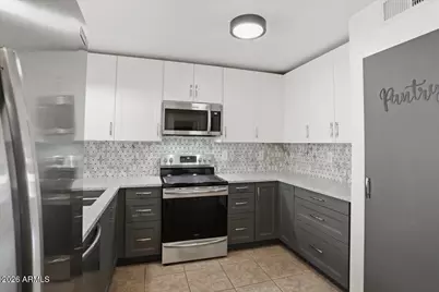 13628 N 110th Avenue, Sun City, AZ 85351 - Photo 7