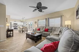 3675 S Joshua Tree Ln, Gilbert, AZ 85297 - Photo 3