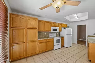 16626 N Orchard Hills Dr, Sun City, AZ 85351 - Photo 15