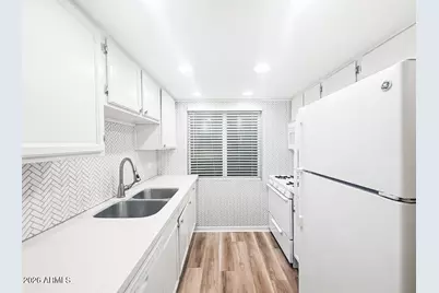 2417 E Campbell Avenue #9B, Phoenix, AZ 85016 - Photo 15
