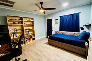 705 W Wilshire Dr, Phoenix, AZ 85007 - Photo 15