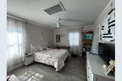 705 W Wilshire Drive, Phoenix, AZ 85007 - Photo 23