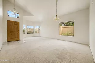7576 S Jentilly Ln, Tempe, AZ 85283 - Photo 3