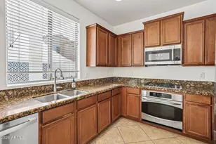 1641 W Lacewood Pl, Phoenix, AZ 85045 - Photo 15