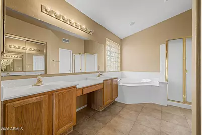 8930 W Custer Lane, Peoria, AZ 85381 - Photo 17