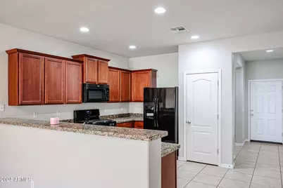 7009 S 78th Drive, Laveen, AZ 85339 - Photo 7
