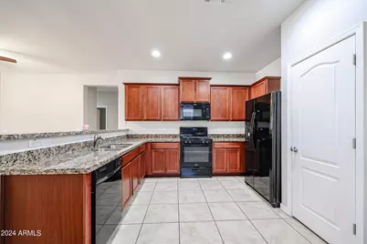 7009 S 78th Drive, Laveen, AZ 85339 - Photo 9