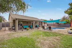 106 E Smoke Tree Rd, Gilbert, AZ 85296 - Photo 27