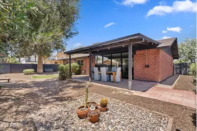 8407 E Bonnie Rose Avenue, Scottsdale, AZ 85250 - Photo 25