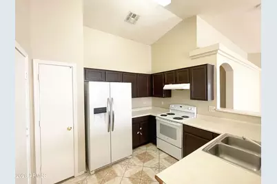 8930 W Catalina Drive, Phoenix, AZ 85037 - Photo 11