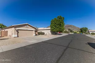 6610 W Range Mule Dr, Phoenix, AZ 85083 - Photo 31