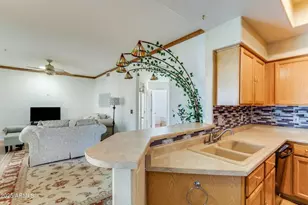 9151 W Greenway Rd, Peoria, AZ 85381 - Photo 11