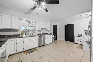 20915 W Dale Ln, Wittmann, AZ 85361 - Photo 11