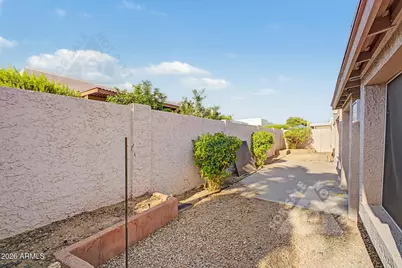 912 E Villa Rita Drive, Phoenix, AZ 85022 - Photo 27