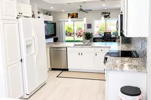 15876 W Alpine Ridge Dr, Surprise, AZ 85374 - Photo 5