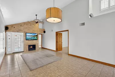10 E Coral Gables Drive, Phoenix, AZ 85022 - Photo 11
