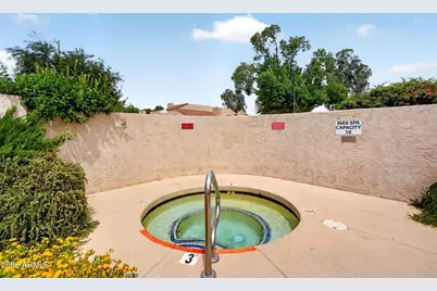 10 E Coral Gables Drive, Phoenix, AZ 85022 - Photo 33