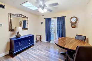 15 E Orange Dr, Phoenix, AZ 85012 - Photo 17