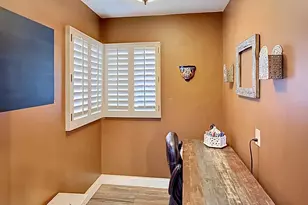 15 E Orange Dr, Phoenix, AZ 85012 - Photo 21