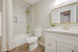 4750 N 39th Dr, Phoenix, AZ 85019 - Photo 21
