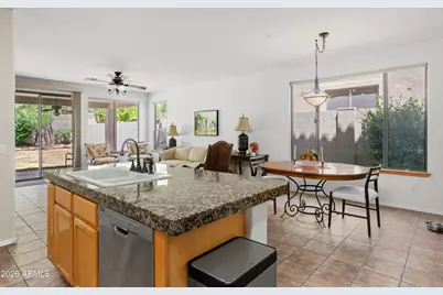 7516 E Santa Catalina Drive, Scottsdale, AZ 85255 - Photo 11